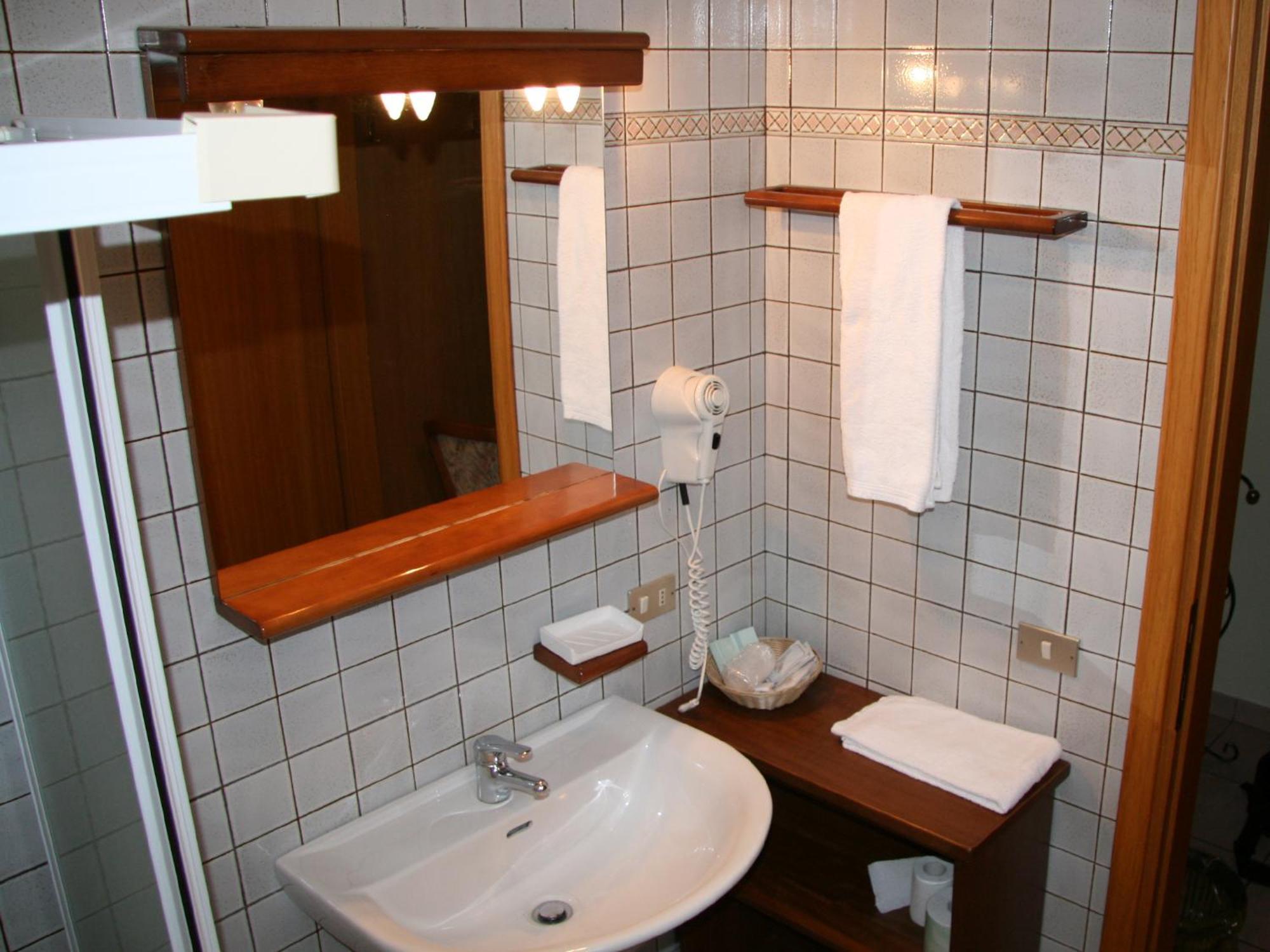 Hotel Gelindo Dei Magredi Vivaro Habitación foto